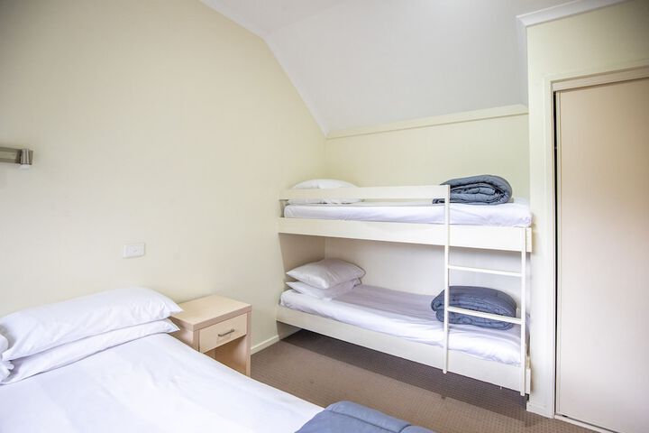 Room 5 of 59