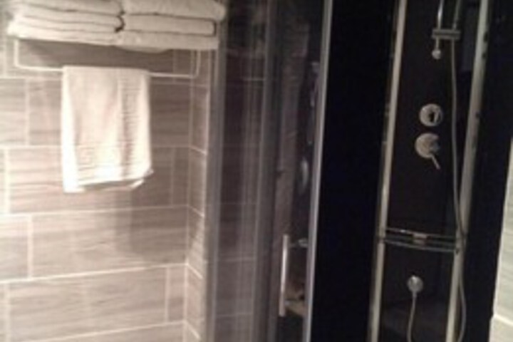 Room 2 of 13