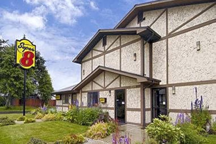 Super 8 by Wyndham Sitka in Sitka, AK