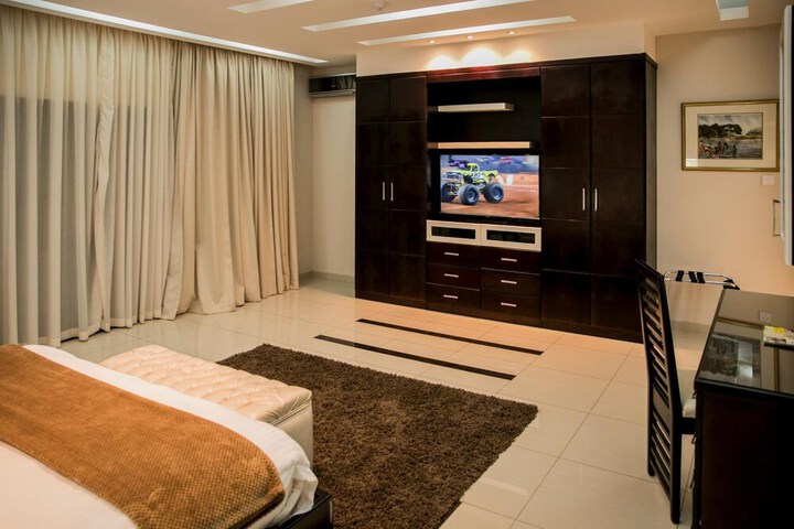 Room 14 of 52