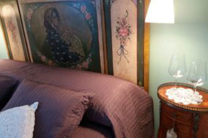 Room 35 of 62