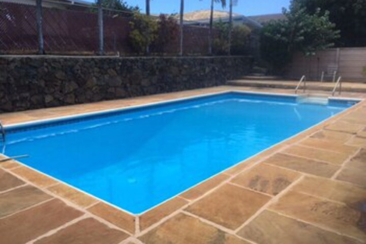 Pool 11 of 24