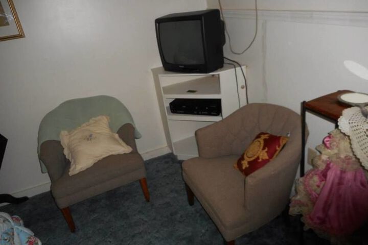 Room 6 of 21