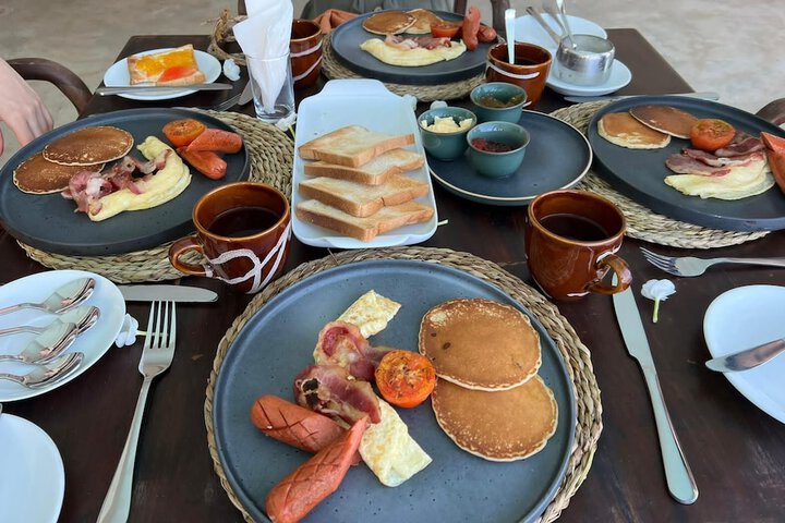 Breakfast/Coffee Service 52 of 73