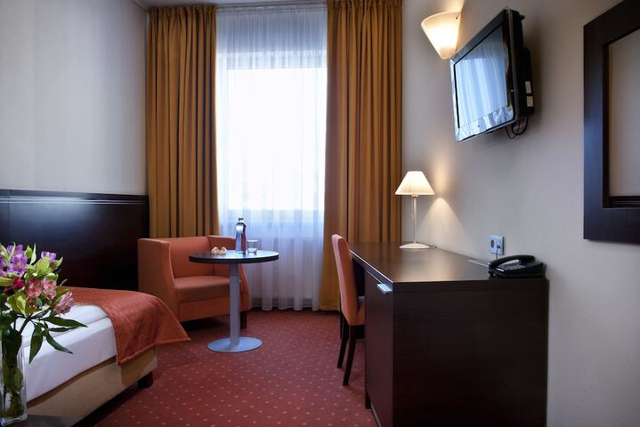 Room 13 of 56