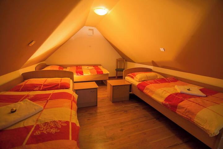 Room 15 of 74