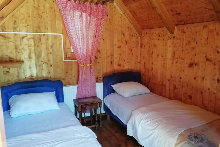 Room 3 of 18
