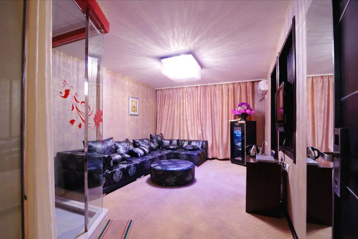 Photo 10
