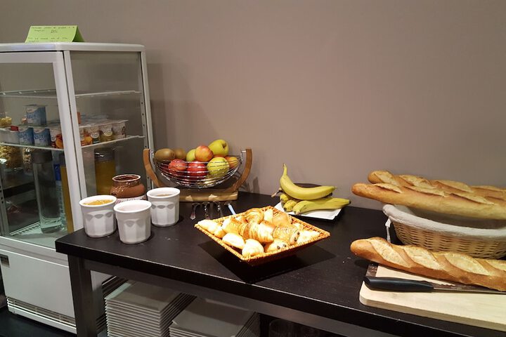 Breakfast/Coffee Service 21 of 52