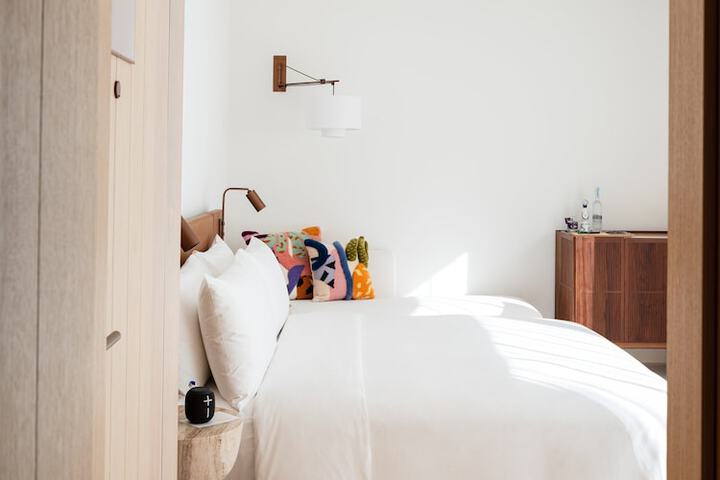 Room 34 of 112