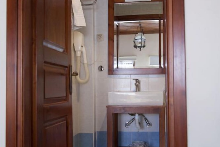 Room 20 of 26