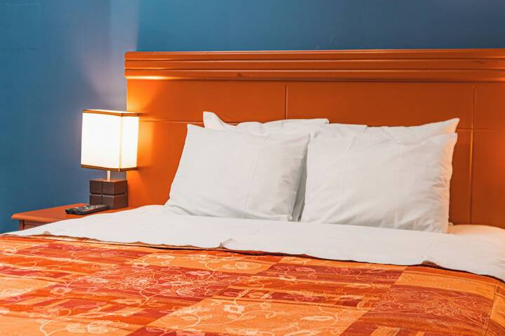 Room 32 of 86