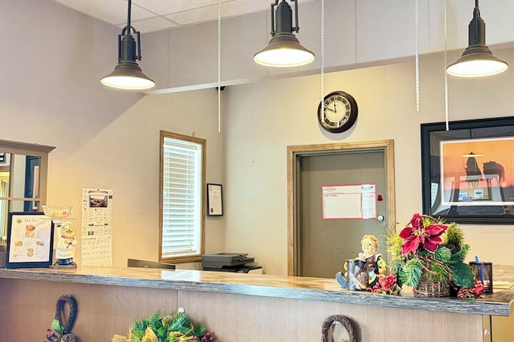Greenhead Motel & Restaurant in Provost, AB