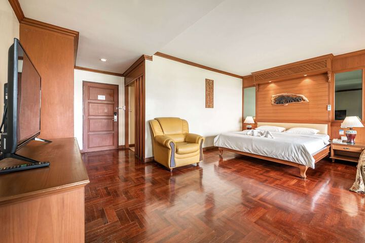 Room 14 of 39