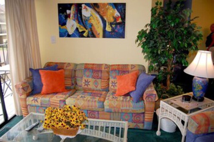 Room 8 of 16