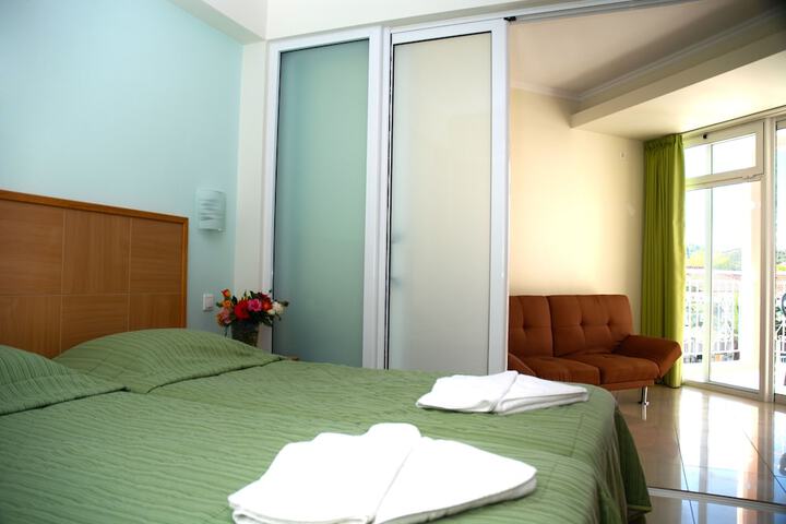 Room 26 of 53