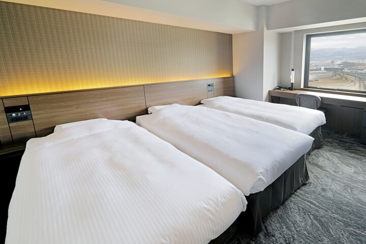 Room 12 of 49