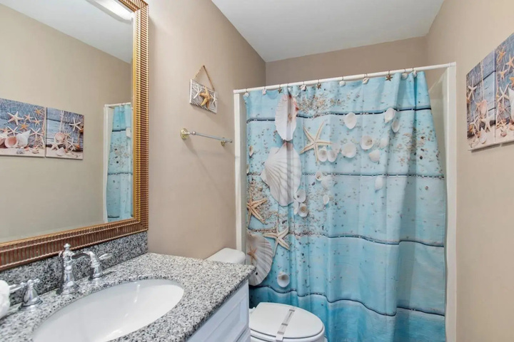 Room 9 of 22