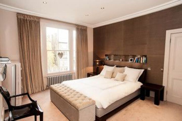 Room 12 of 21