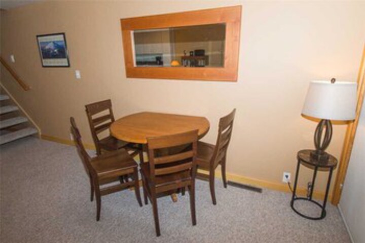 Room 4 of 15