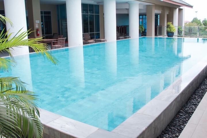 Pool 34 of 91