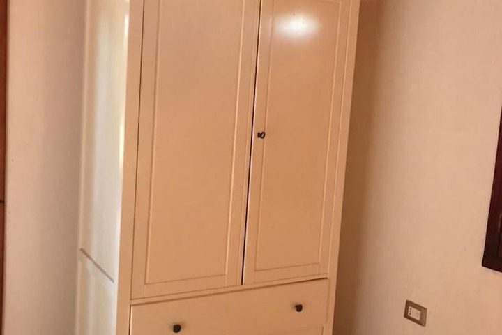 Room 3 of 40