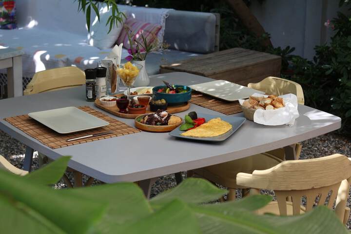 Dining Photos