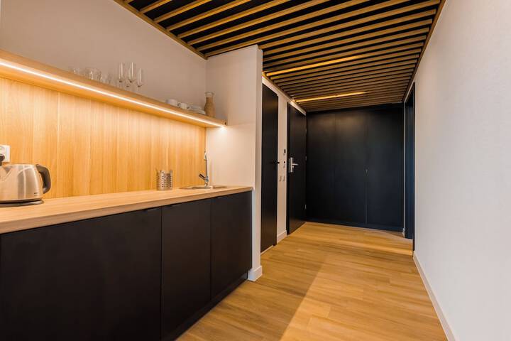 Room 4 of 51
