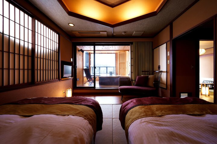 Room 14 of 101