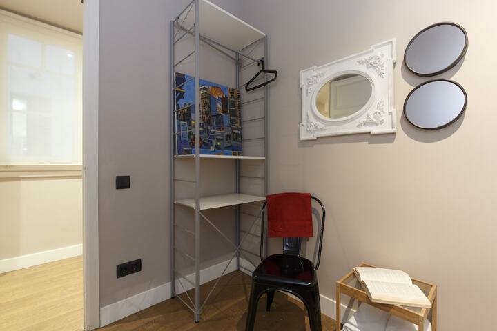 Room 15 of 94