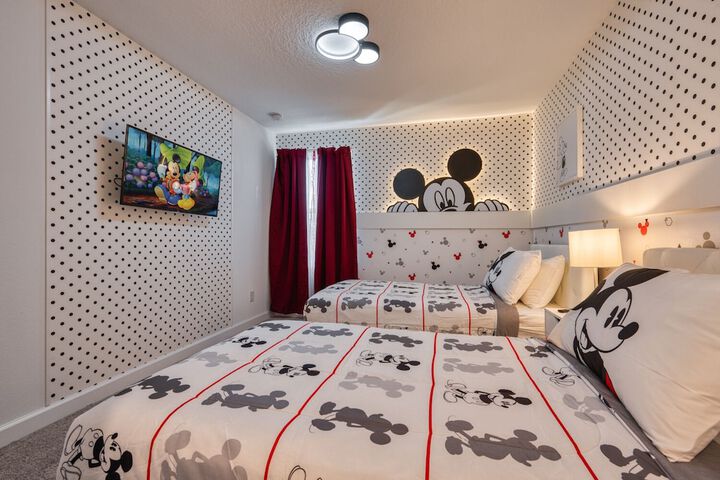 Room 17 of 86