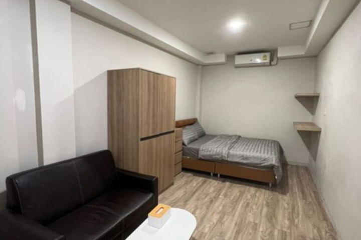 Room 20 of 38