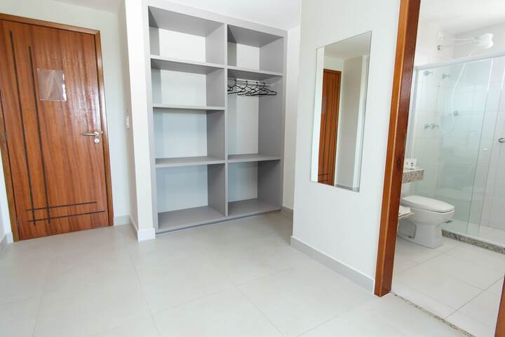 Room 11 of 24