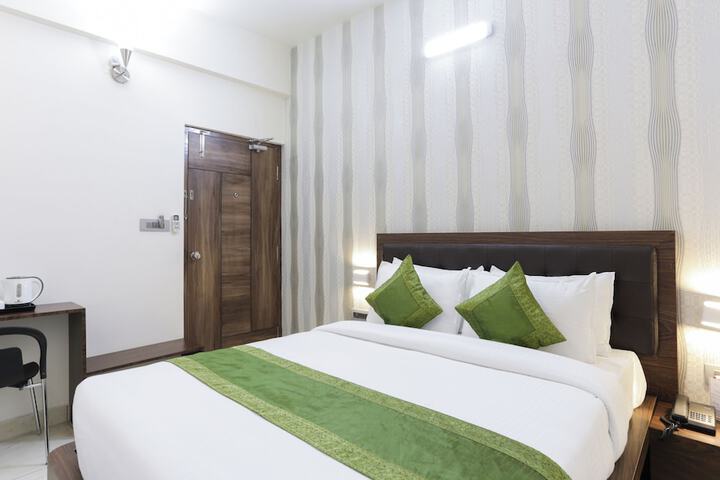 Room 44 of 63