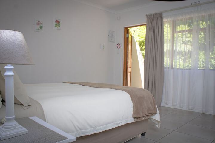 Room 10 of 73