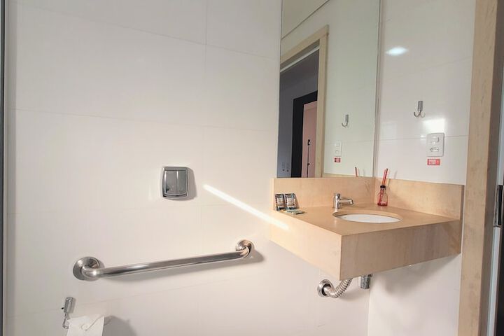 Room 48 of 53