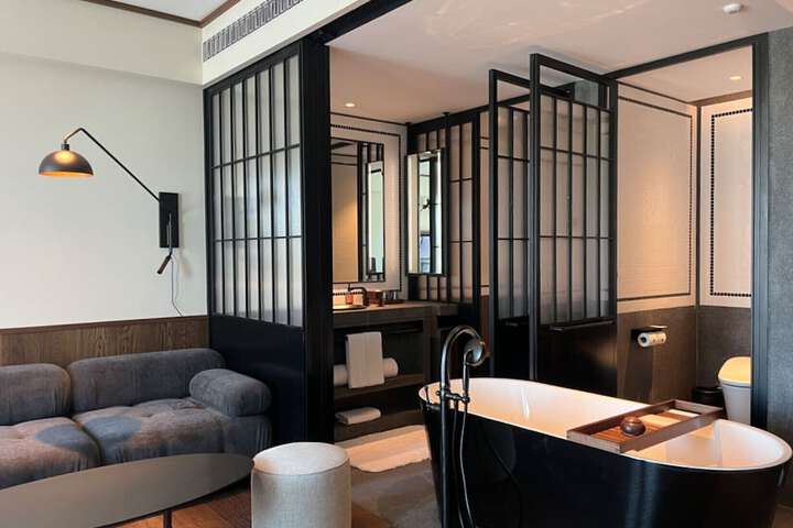 Room 45 of 86