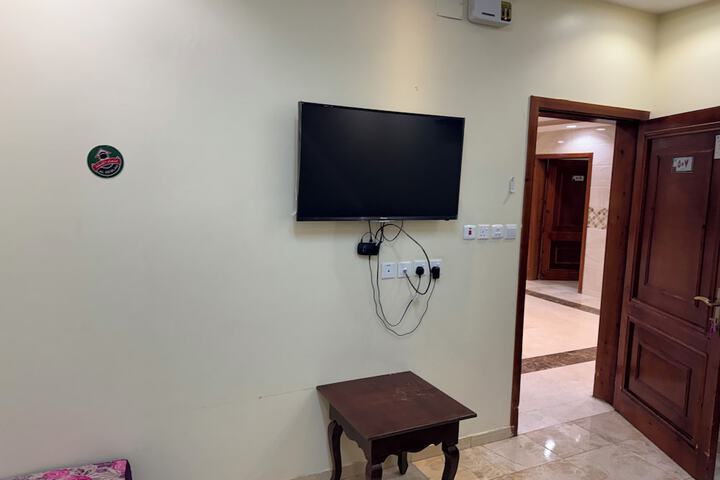 Room 13 of 20