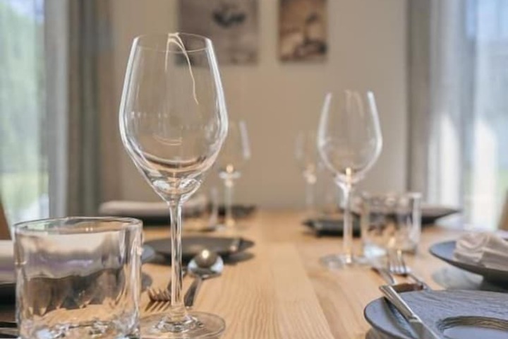 Dining 67 of 94