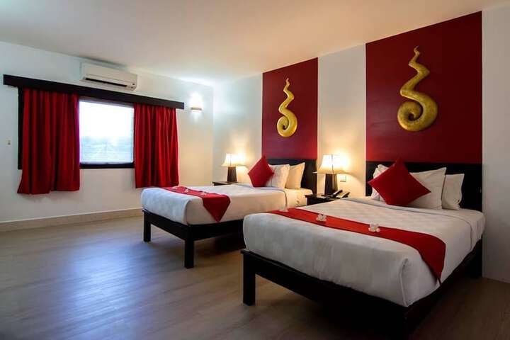 Room 6 of 27