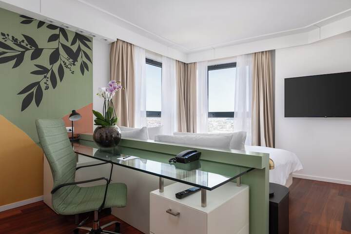 Room 7 of 35