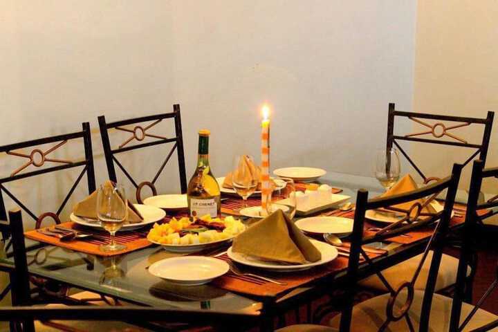 Dining 23 of 40