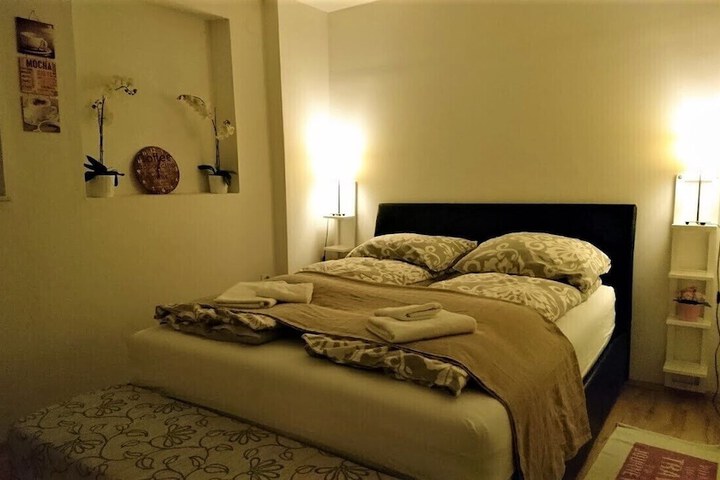 Room 10 of 47