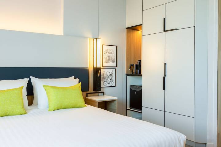 Room 12 of 35