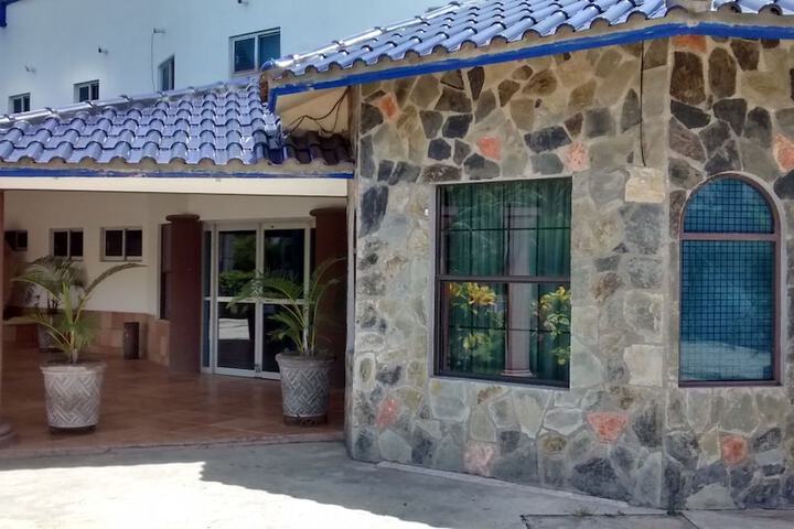 Hotel 33 of 44