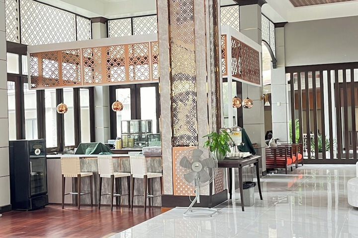 Hotel Interior 9 of 120