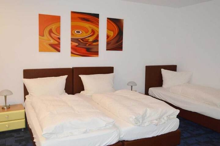 Room 4 of 29