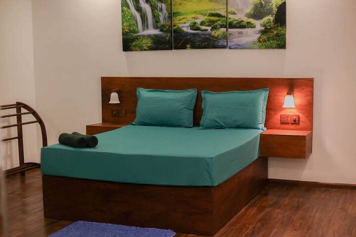 Room 5 of 24