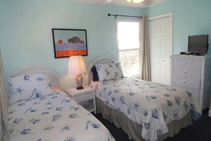 Room 18 of 21