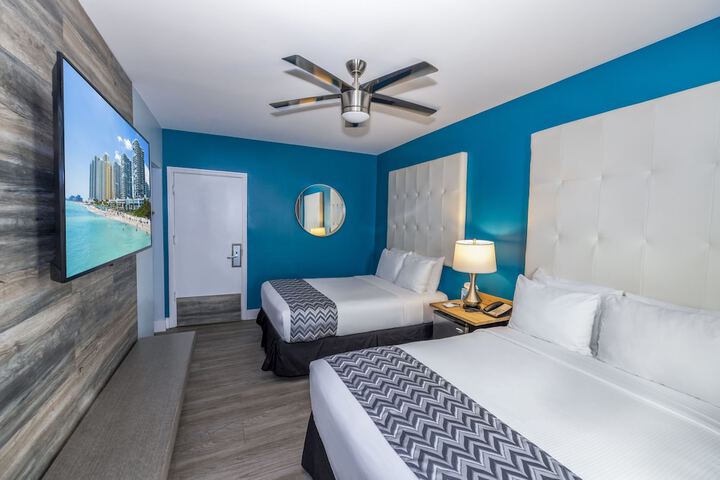 Room 8 of 40